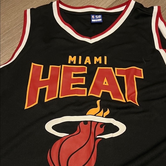 Miami Heat Black Basketball Jersey NWOT - Picture 3 of 5
